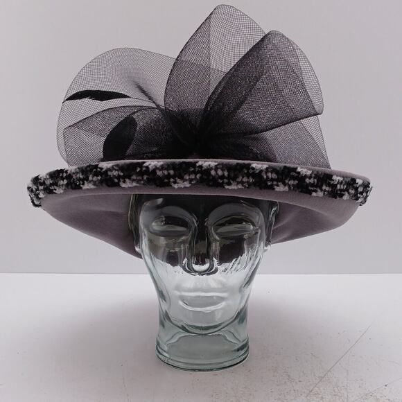 Fascinator Headpiece Hat Wedding Fashion Cap W/ Feathers and netting 100% Wool - Picture 3 of 11